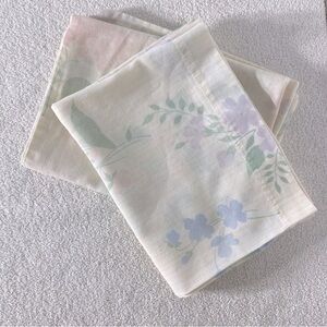 5/$35 Vintage Floral Pastel Pillowcases x2